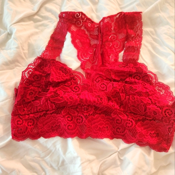 red lace bralette with front closure Medium - Picture 1 of 4